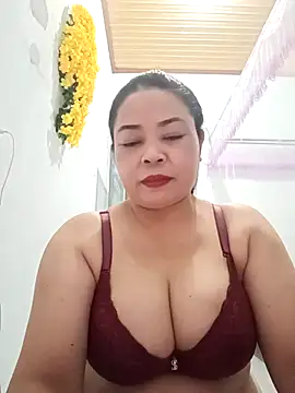 Baby-bigtits2024 online show from February 23, 2025, 12:59 pm