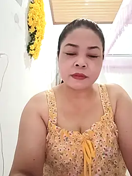 Baby-bigtits2024 online show from March 7, 2025, 3:19 am