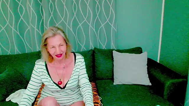 Snapshot of adeleadison chatting on September 11, 2025, 2:44 am adeleadison online show from September 11, 2025, 2:44 am