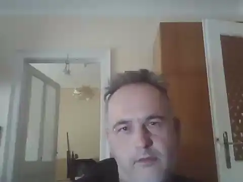 Szolga10 online show from April 17, 2026, 4:43 pm