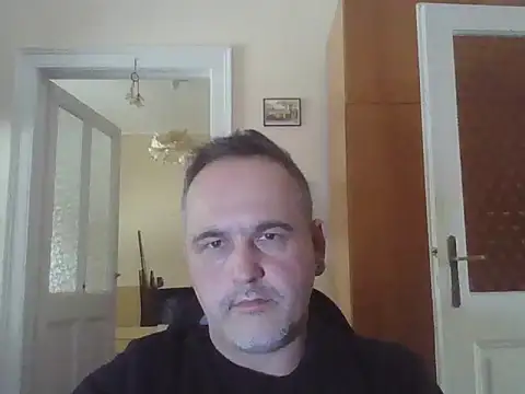 Szolga10 online show from April 20, 2026, 1:24 pm