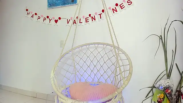 gothwhore77 online show from February 20, 2025, 12:57 pm