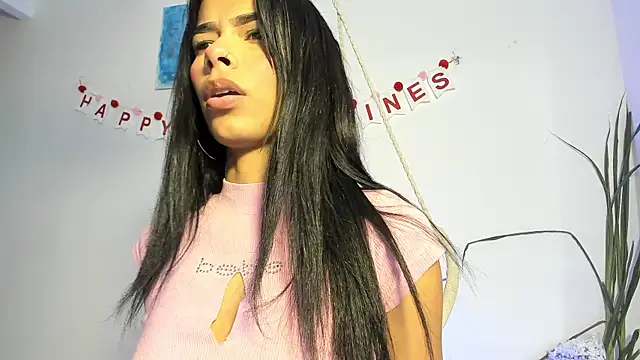 gothwhore77 online show from February 19, 2025, 9:36 pm