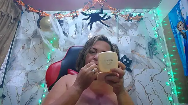 Snapshot of alina_maturehot chatting on October 19, 2025, 9:06 pm alina maturehot online show from October 19, 2025, 9:06 pm