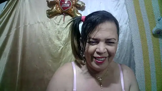 Snapshot of alina_maturehot chatting on March 19, 2025, 7:38 pm alina maturehot online show from March 19, 2025, 7:38 pm