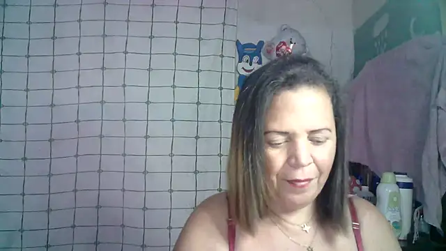 Snapshot of alina_maturehot chatting on March 21, 2025, 10:50 am alina maturehot online show from March 21, 2025, 10:50 am