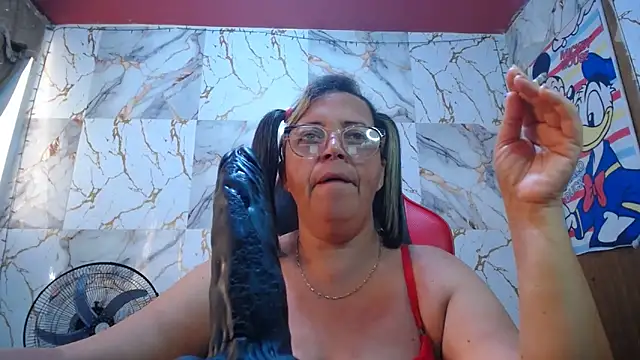 alina maturehot online show from March 15, 2026, 10:06 pm