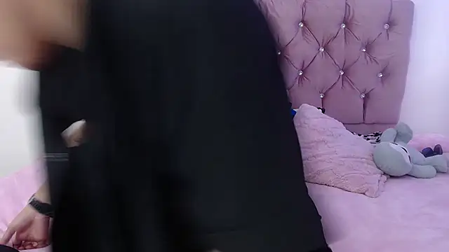 duo peludoo online show from December 3, 2025, 5:45 pm