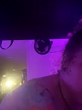 favoritestepsis online show from October 9, 2025, 5:30 am