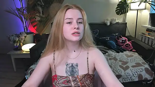 Snapshot of Alexa_Pirs chatting on May 13, 2026, 3:52 pm Alexa Pirs online show from May 13, 2026, 3:52 pm