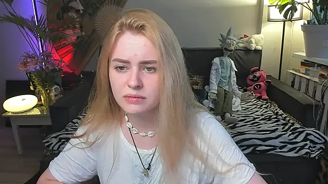 Snapshot of Alexa_Pirs chatting on July 18, 2026, 4:59 pm Alexa Pirs online show from July 18, 2026, 4:59 pm