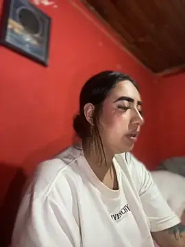 Snapshot of Scarlett-LS chatting on November 18, 2025, 2:49 am Scarlett-LS online show from November 18, 2025, 2:49 am