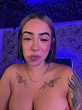 Scarlett-LS online show from May 18, 2026, 4:07 am
