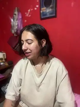 Snapshot of Scarlett-LS chatting on December 14, 2025, 10:37 pm Scarlett-LS online show from December 14, 2025, 10:37 pm