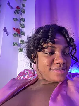 Daphnewalker   online show from May 16, 2026, 1:26 am