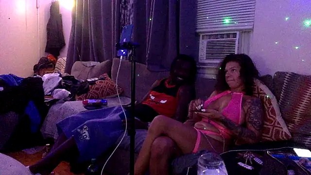 Snapshot of cheffboyrg chatting on September 12, 2025, 1:06 am cheffboyrg online show from September 12, 2025, 1:06 am