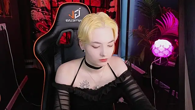 Akemi Sora  online show from March 9, 2025, 8:29 am