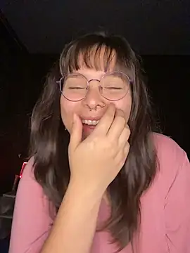 Snapshot of Solo_yoss chatting on November 27, 2025, 6:14 am Solo yoss online show from November 27, 2025, 6:14 am