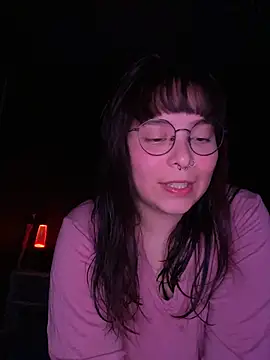 Snapshot of Solo_yoss chatting on November 22, 2025, 6:56 am Solo yoss online show from November 22, 2025, 6:56 am