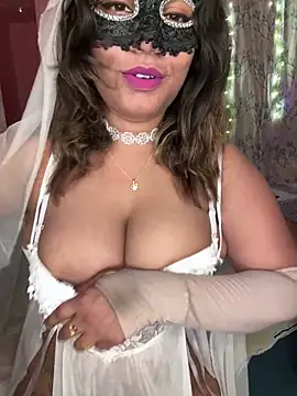 Snapshot of WifyHubby_38 chatting on March 16, 2025, 6:55 pm WifyHubby 38 online show from March 16, 2025, 6:55 pm