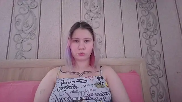 Snapshot of Little_kitsune1707 chatting on October 1, 2025, 8:52 am Little kitsune1707 online show from October 1, 2025, 8:52 am