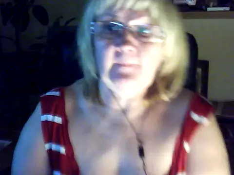 Violet5364 online show from November 18, 2025, 8:56 pm