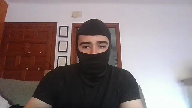 Snapshot of ESCOMOFUC chatting on February 14, 2025, 11:21 am ESCOMOFUC online show from February 14, 2025, 11:21 am