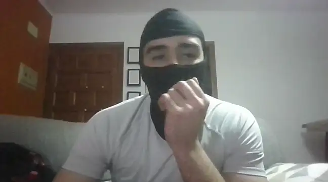 Snapshot of ESCOMOFUC chatting on February 22, 2025, 1:00 am ESCOMOFUC online show from February 22, 2025, 1:00 am