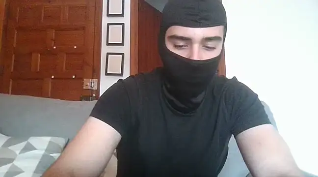 Snapshot of ESCOMOFUC chatting on February 15, 2025, 10:22 am ESCOMOFUC online show from February 15, 2025, 10:22 am