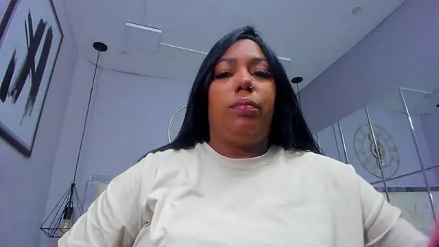 emma purple  online show from October 24, 2025, 12:48 pm