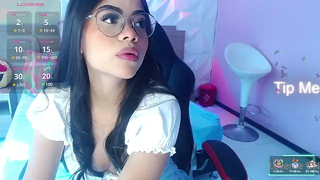 Snapshot of Sussan_love01 chatting on February 13, 2025, 1:26 pm Sussan love01 online show from February 13, 2025, 1:26 pm