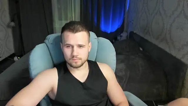 Snapshot of Vladik_b chatting on March 20, 2025, 8:51 pm Vladik b online show from March 20, 2025, 8:51 pm