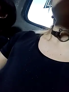 CandieGilson   online show from September 9, 2025, 10:47 am