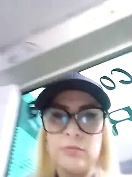 CandieGilson   online show from February 11, 2026, 11:21 am