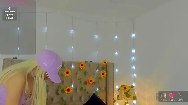 CandieGilson   online show from March 6, 2025, 11:58 am