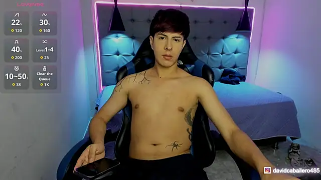 Estiv18  online show from February 23, 2026, 12:01 am