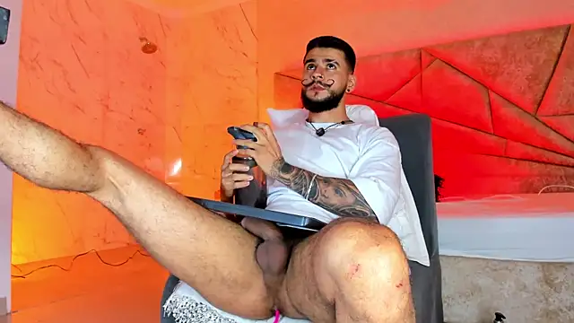 Snapshot of DickGriffith_ chatting on January 13, 2026, 1:26 pm DickGriffith online show from January 13, 2026, 1:26 pm