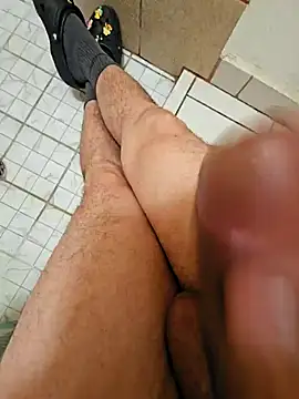 Snapshot of pokemonpapy chatting on November 17, 2025, 7:18 pm pokemonpapy online show from November 17, 2025, 7:18 pm