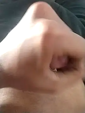 dreamboy3345 online show from November 7, 2025, 4:39 am