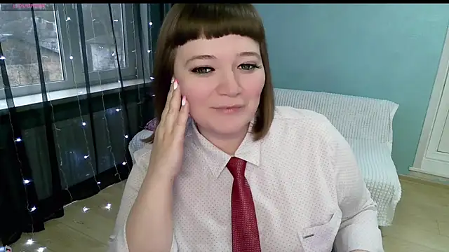 Snapshot of LizaMilfa chatting on November 15, 2025, 9:35 am LizaMilfa online show from November 15, 2025, 9:35 am