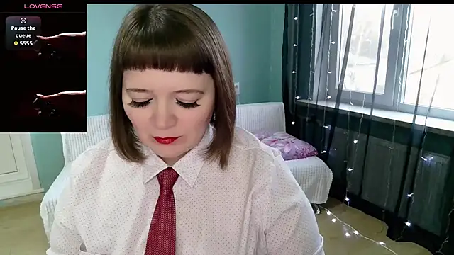 Snapshot of LizaMilfa chatting on November 21, 2025, 9:19 am LizaMilfa online show from November 21, 2025, 9:19 am