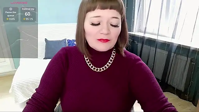 LizaMilfa online show from April 19, 2026, 10:38 am