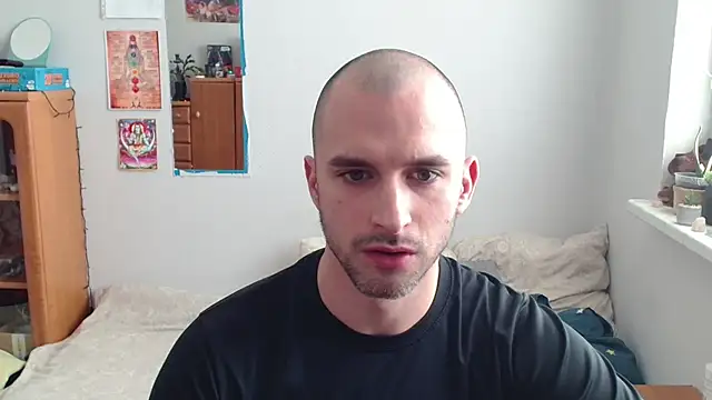 OskarBreno online show from April 25, 2026, 4:37 pm