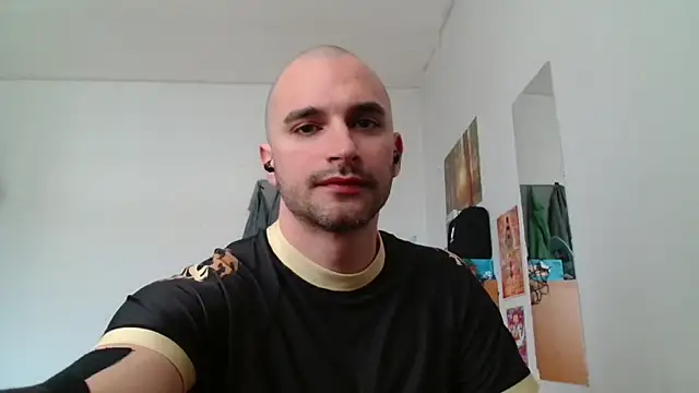 Snapshot of OskarBreno chatting on May 21, 2026, 8:01 am OskarBreno online show from May 21, 2026, 8:01 am