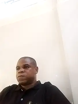 pikolo15cmt online show from February 18, 2025, 8:36 pm