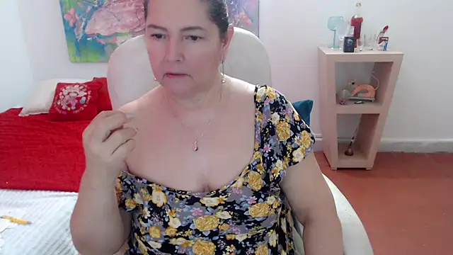 leonela 69 online show from November 20, 2025, 1:56 pm