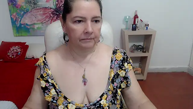 leonela 69 online show from October 30, 2025, 1:37 am