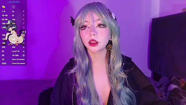 Snapshot of purplelilith3 chatting on July 13, 2026, 2:49 pm purplelilith3 online show from July 13, 2026, 2:49 pm