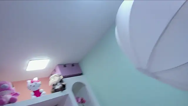 miss   megan online show from November 21, 2025, 6:07 pm