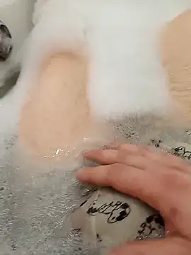 flo000031 online show from January 15, 2026, 2:53 pm